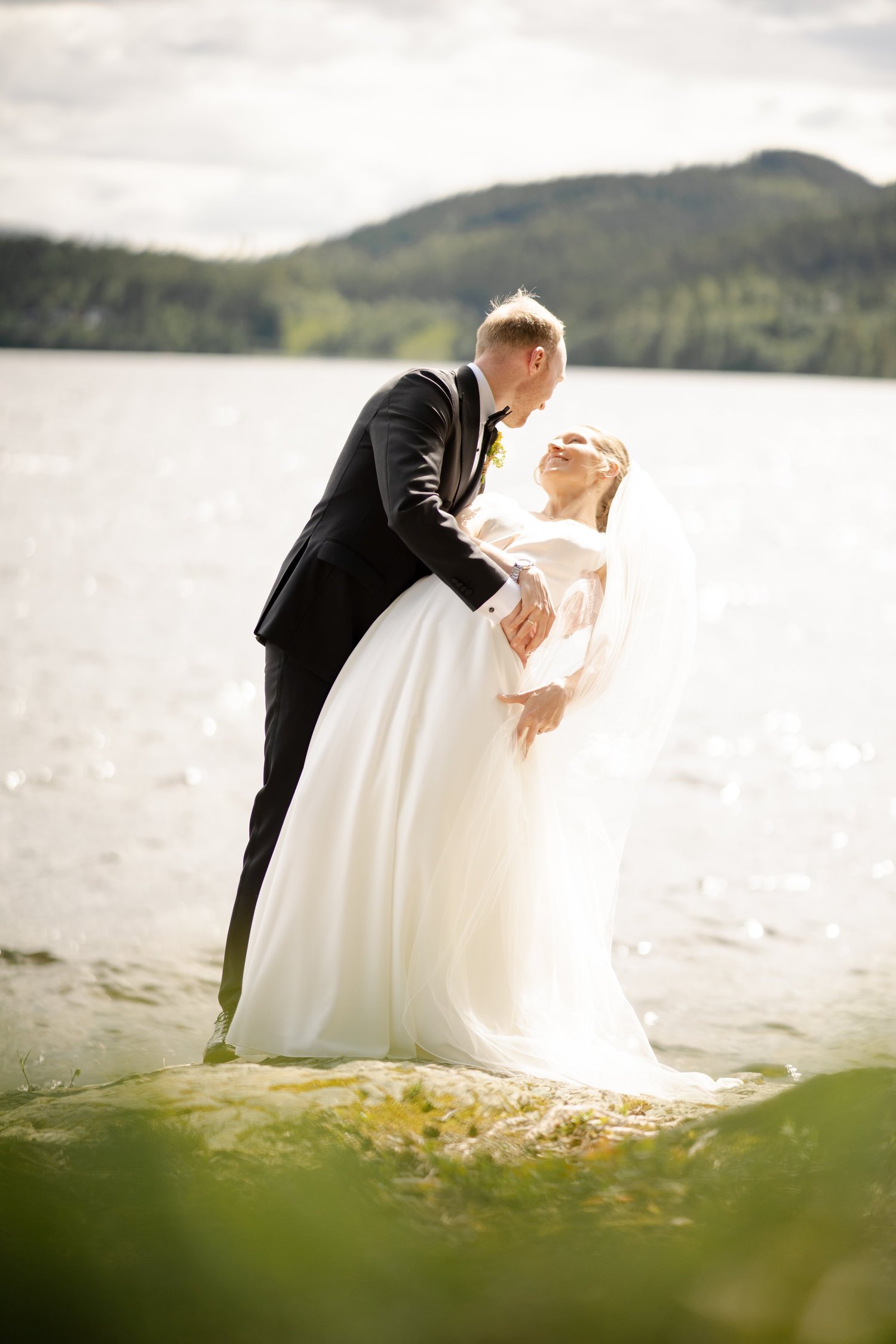 Brudepar fotografert av Robin Syrstad